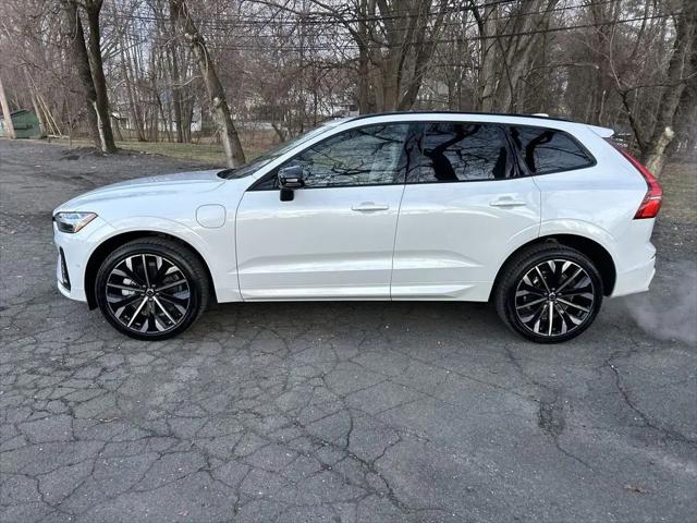 2026 Volvo XC60 Plug-In Hybrid Ultra, T8 AWD Electric/Gasoline, Dark