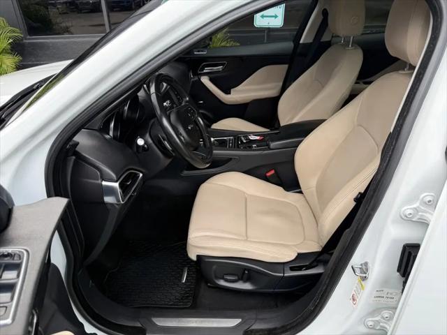 2018 Jaguar F-PACE 25t Premium
