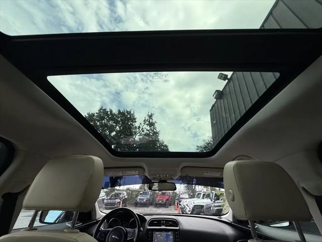 2018 Jaguar F-PACE 25t Premium