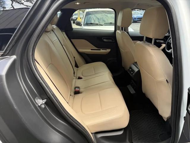 2018 Jaguar F-PACE 25t Premium