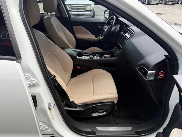 2018 Jaguar F-PACE 25t Premium