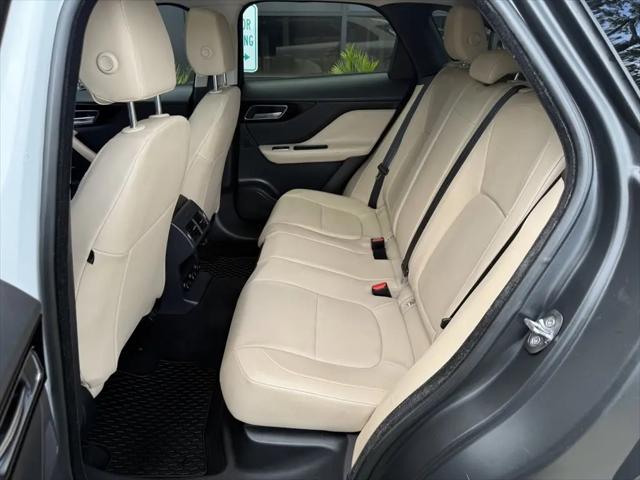 2018 Jaguar F-PACE 25t Premium