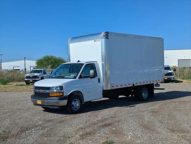 2025 Chevrolet Express Cutaway Work Van