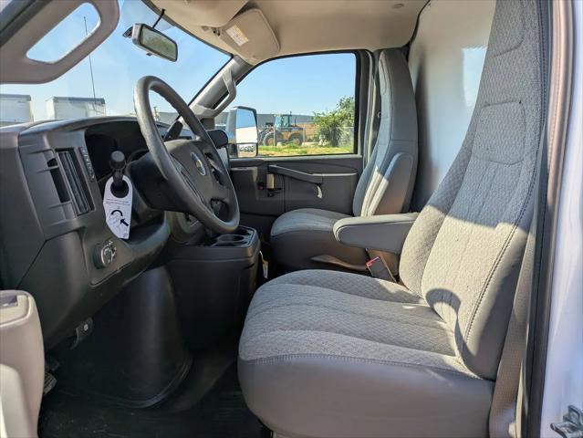2025 Chevrolet Express Cutaway Work Van