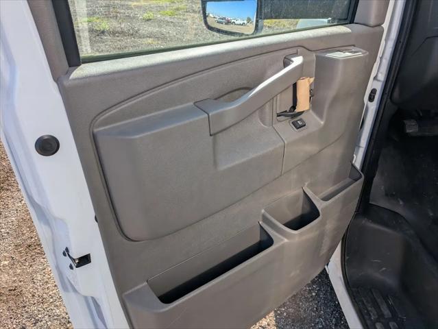 2025 Chevrolet Express Cutaway Work Van