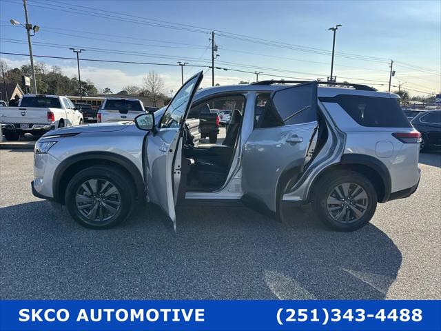 2022 Nissan Pathfinder SV 2WD