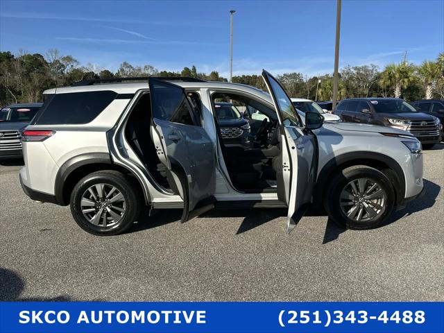 2022 Nissan Pathfinder SV 2WD