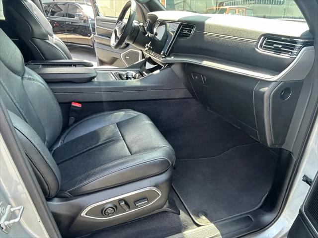 2024 Jeep Wagoneer Series II 4x2