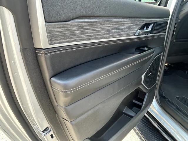 2024 Jeep Wagoneer Series II 4x2
