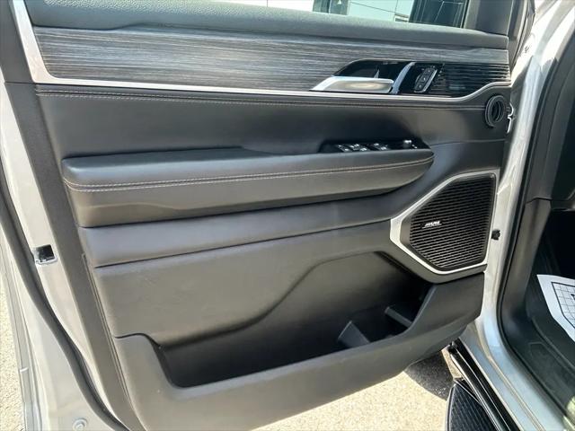 2024 Jeep Wagoneer Series II 4x2