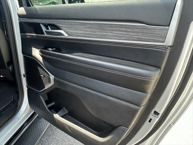 2024 Jeep Wagoneer Series II 4x2