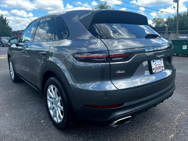 2021 Porsche Cayenne Standard