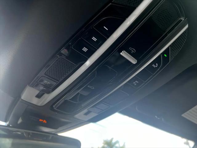 2021 Porsche Cayenne Standard
