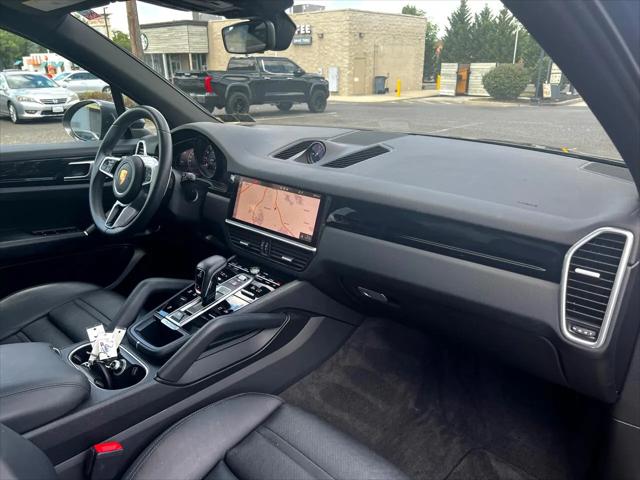 2021 Porsche Cayenne Standard