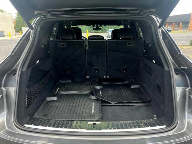 2021 Porsche Cayenne Standard