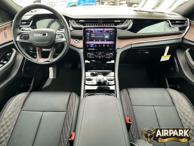 2025 Jeep Grand Cherokee Summit 4x4