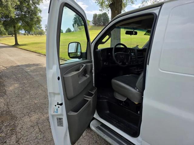 2023 GMC Savana Cargo RWD 2500 Regular Wheelbase Work Van