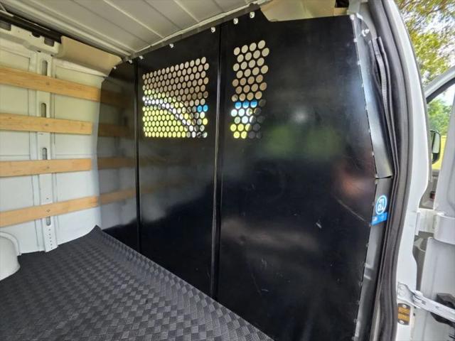 2023 GMC Savana Cargo RWD 2500 Regular Wheelbase Work Van