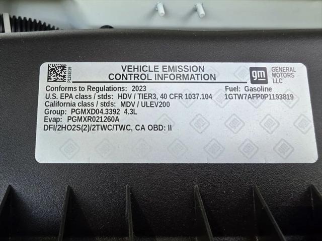2023 GMC Savana Cargo RWD 2500 Regular Wheelbase Work Van