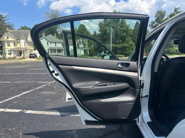 2011 INFINITI G25 G25x