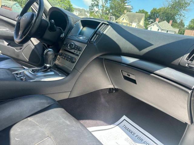 2011 INFINITI G25 G25x
