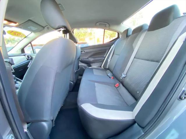 2021 Nissan Versa SV Xtronic CVT