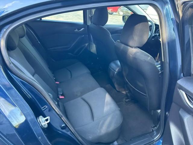 2015 Mazda Mazda3 i Sport
