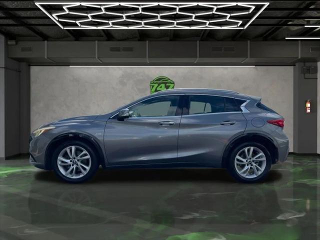 2018 INFINITI QX30 ESSENTIAL