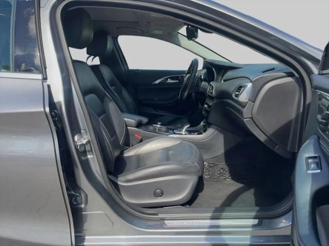 2018 INFINITI QX30 ESSENTIAL