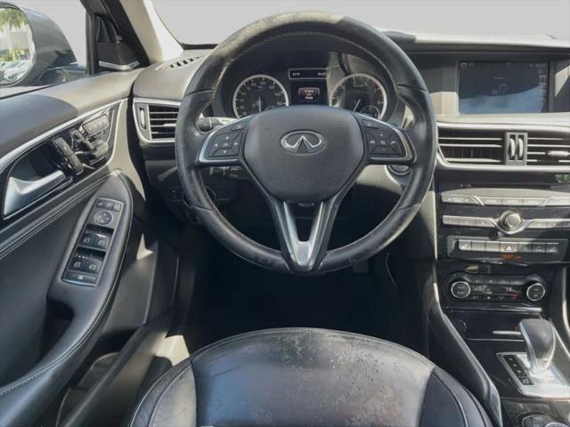 2018 INFINITI QX30 ESSENTIAL