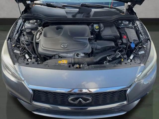 2018 INFINITI QX30 ESSENTIAL