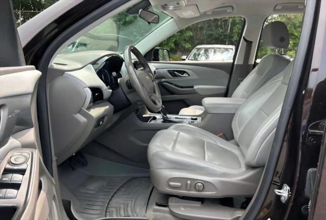 2020 Chevrolet Traverse AWD LT Leather