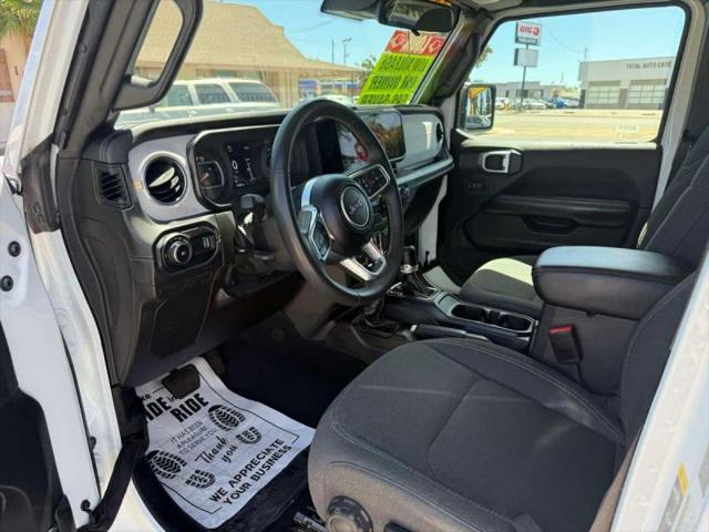 2024 Jeep Wrangler 4-Door Sahara 4x4
