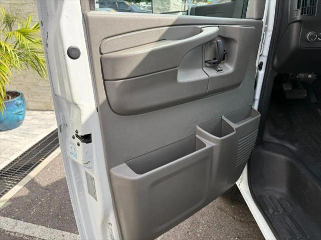 2014 Chevrolet Express Cutaway 4500 Diesel