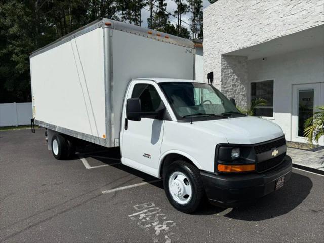 2014 Chevrolet Express Cutaway 4500 Diesel
