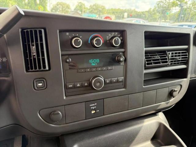 2014 Chevrolet Express Cutaway 4500 Diesel