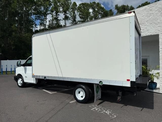 2014 Chevrolet Express Cutaway 4500 Diesel