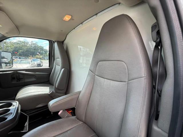 2014 Chevrolet Express Cutaway 4500 Diesel