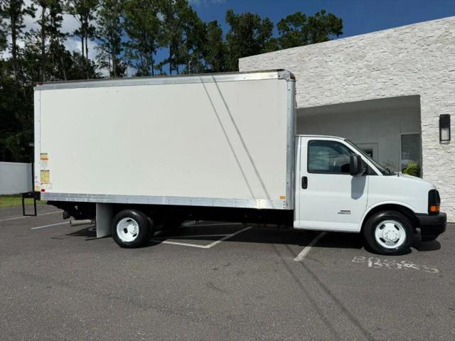 2014 Chevrolet Express Cutaway 4500 Diesel