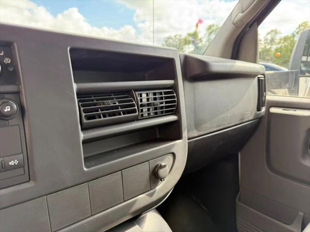 2014 Chevrolet Express Cutaway 4500 Diesel