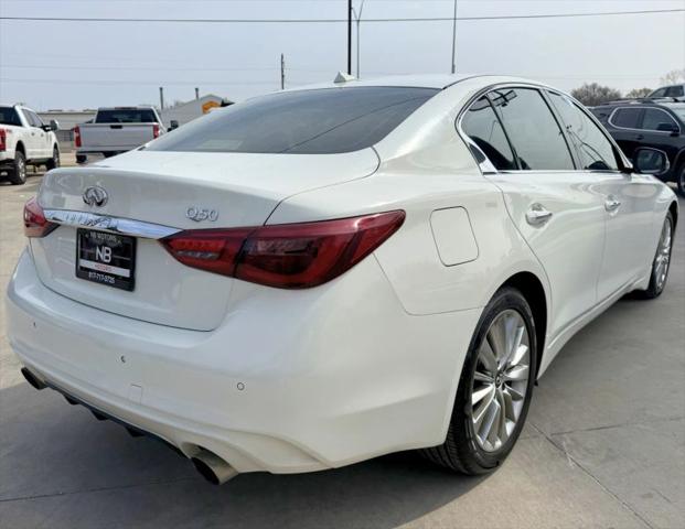 2021 INFINITI Q50 LUXE