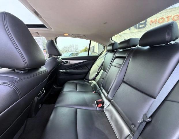 2021 INFINITI Q50 LUXE