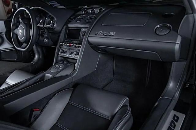 2012 Lamborghini Gallardo LP550-2