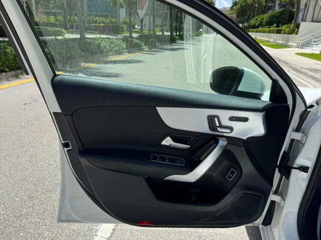 2021 Mercedes-Benz A 220 4MATIC