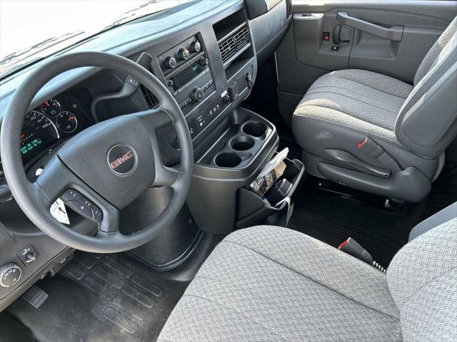 2025 GMC Savana Cutaway Work Van