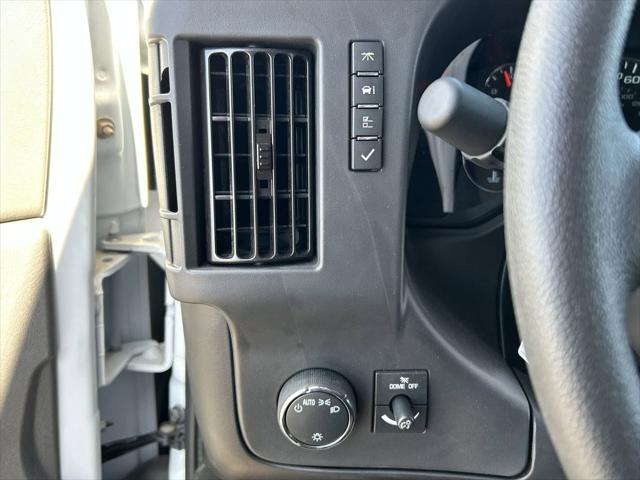 2025 GMC Savana Cutaway Work Van