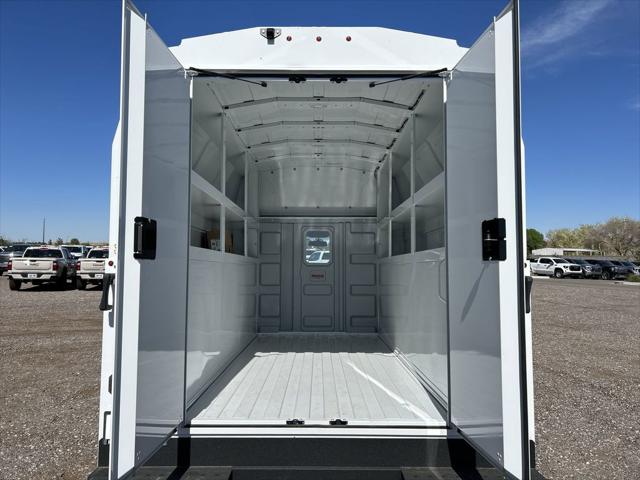 2025 GMC Savana Cutaway Work Van