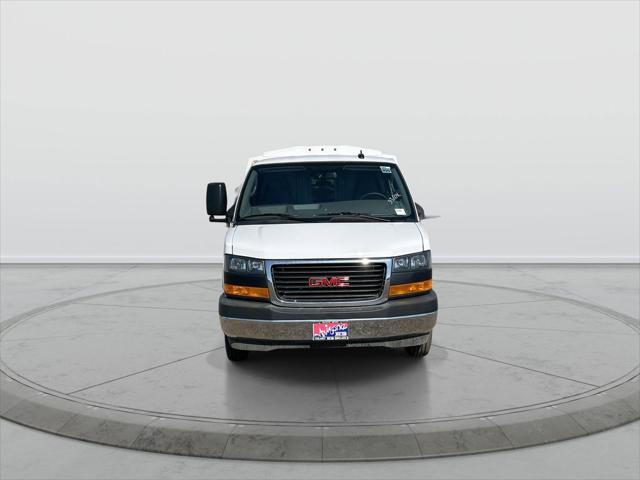 2025 GMC Savana Cutaway Work Van