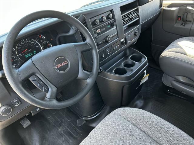 2025 GMC Savana Cutaway Work Van