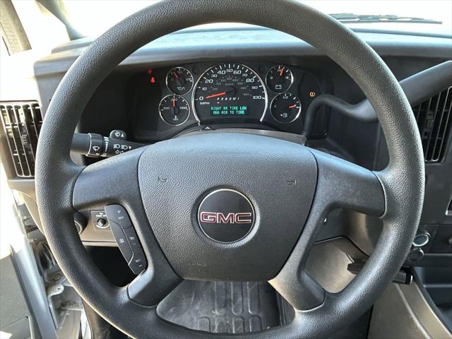 2025 GMC Savana Cutaway Work Van